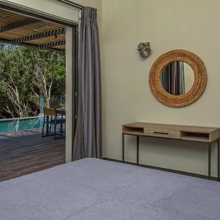 Villa Lefka With Private Infinity Pool & Panoramic Sea Views Villa Plateies